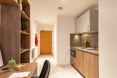 Bronze Plus Studio at Glassworks, St Thomas Street, City Centre, Bristol, BS16AE - Image 5